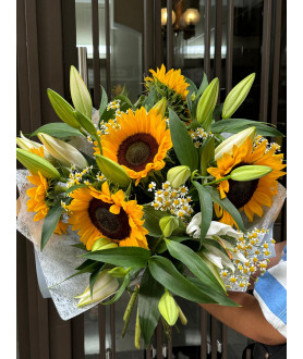 Ramo girasoles con liliums