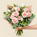Ramo spray rosas con tulipanes
