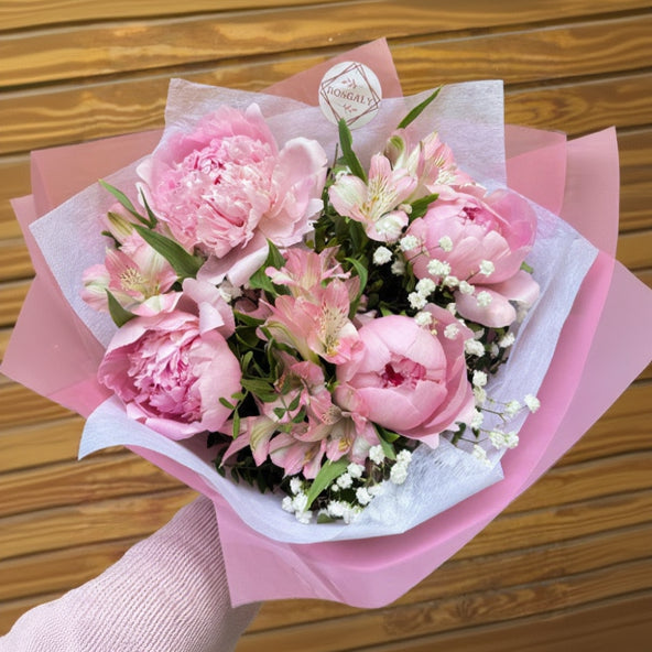Ramo danza de peonías