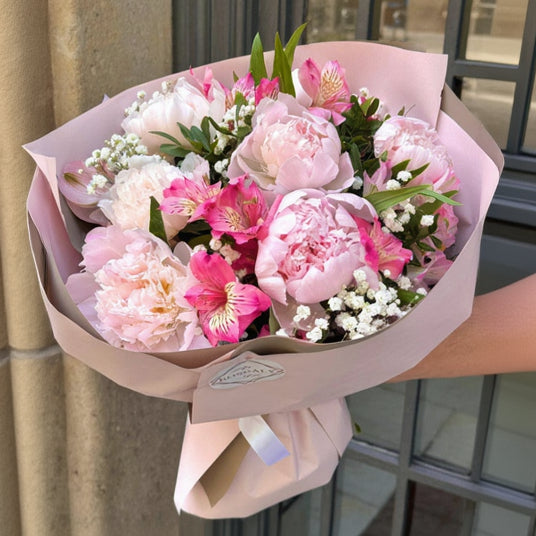 Ramo danza de peonías